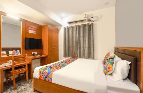 Chennai Hotel | FabHotel Lloyds Inn