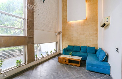 Sushant Lok Hotel | Fabhotel Premium Nest