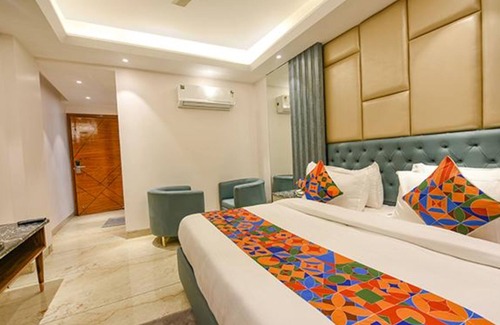 Patel Nagar Hotel | Fabhotel Prime Dev Palace