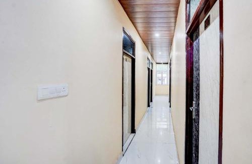 Kanpur Hotel | FabHotel Ratraksh