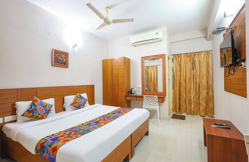 Triplicane Hotel | Fabhotel Rkh Skyline Residency