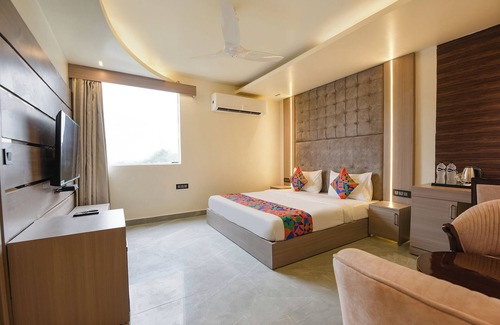 Faridabad Hotel | Fabhotel Ronald Inn