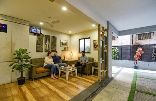 Pune Hotel | FabHotel Royce Studio Apartments - Nr Pune International Airport