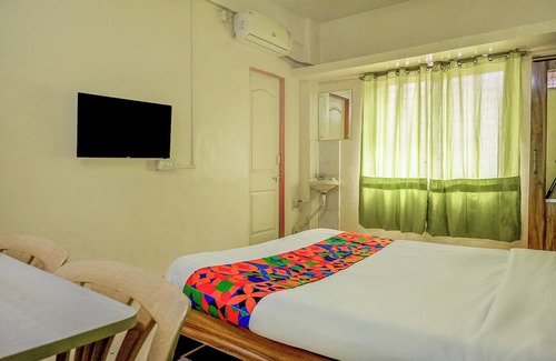 Vadgaon Budruk Hotel | Fabhotel Saraswati Niwas