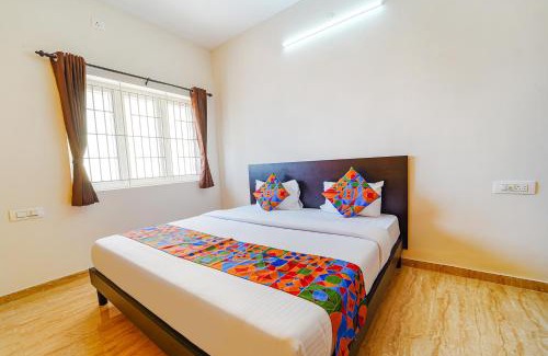 Saravanampatty Hotel | FabHotel Saro Sri Residency