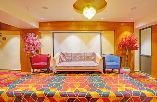 Gandhinagar Hotel | Fabhotel Siddharth Inn