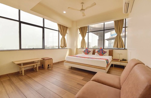 Ahmedabad Hotel | Fabhotel Soham Palace