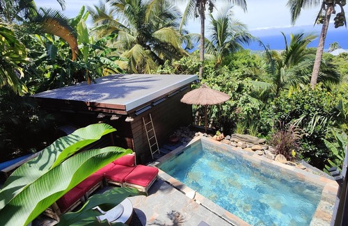 Les Avirons House | Fabuleuse Maison Sur Pilotis Dans les Cocotiers &spa sur Terrain Tropical