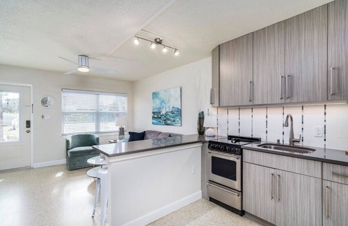 Winslow Reserve Apartment | Fabulous 1BR NEW Coastal APT Steps to the Beach! - Unit D