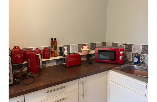 Ellesmere Port Apartment | Fabulous 2 bed flat in Ellesmere Port centre
