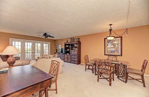 Burnt Store Marina Condo | Fabulous 2-bedroom condo with AC in Punta Gorda