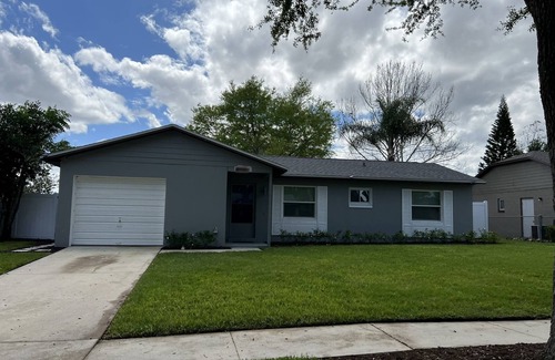 Apopka House | Fabulous 2-BR home with pool