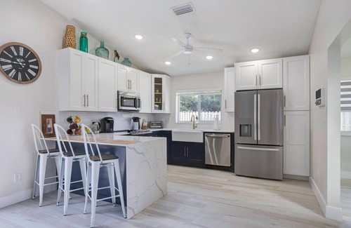 Lauderhill House | Fabulous 3/2 Home in Ft Lauderdale suburb.