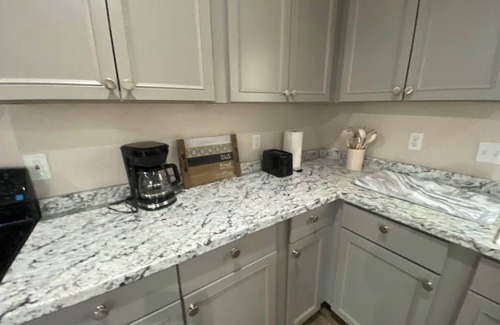Cleveland House | Fabulous 3-bedroom house with AC in Cleveland