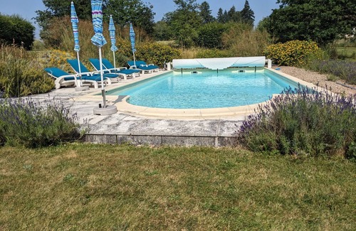 Bussiere-Badil House | Fabulous converted barn in rural location, private swimming pool, great views