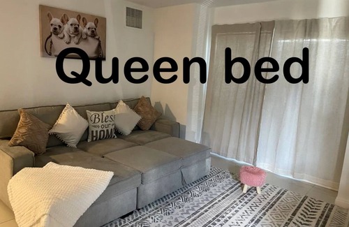 Downtown Las Vegas Apartment | Fabulous downtown las vegas experience walking distance from everything