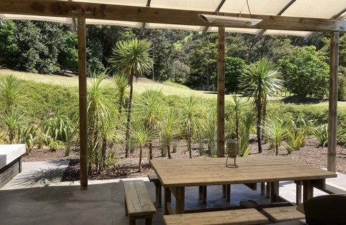 Whangarei Heads House | Fabulous holiday house - quiet, rural setting for up to 12 people