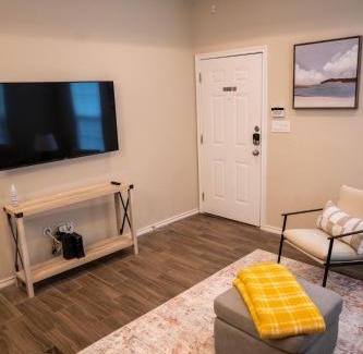 Edinburg Apartment | Fabulous King Size Bed in a Gated Neighborhood!