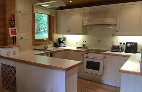 Marlow House | Fabulous Log Cabin - 2 Bedroom 2bt