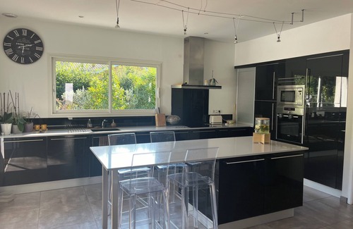 Sadirac Villa | Fabulous villa with pool near Bordeaux and St Emilion