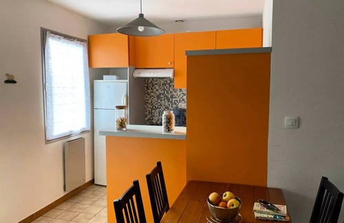 Montpezat-de-Quercy Villa | Faillal Campsite* - 3 room cottage 4/6 people