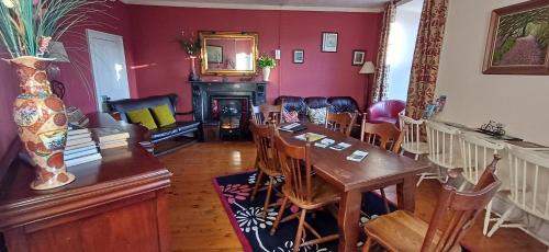 Kenmare Cabin | Fáilte Lodging Kenmare Town Centre