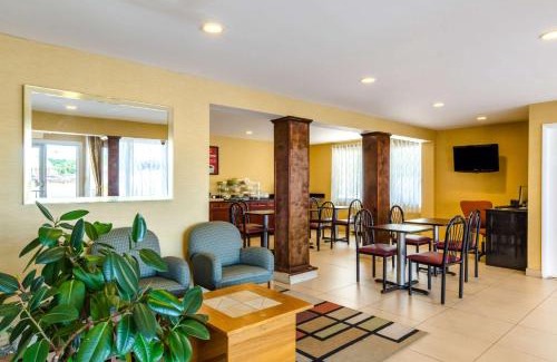 Pittsfield Hotel | Fairbridge Inn Express Pittsfield