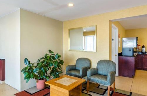 Pittsfield Hotel | Fairbridge Inn Express Pittsfield