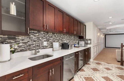 Fairfax House | Fairfax-GMU 2BR Retreat - Fire Pit & Wooded Views