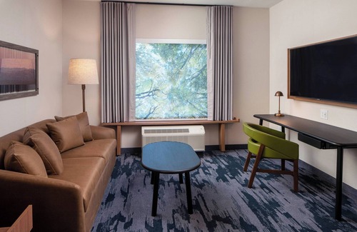 Northwest Pensacola Hotel | Fairfield by Marriott Inn & Suites Pensacola Pine Forest