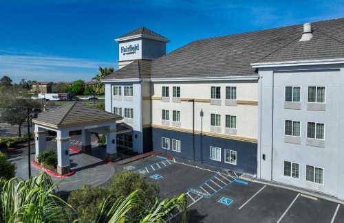 Elk Grove Hotel | Fairfield Inn and Suites by Marriott Elk Grove