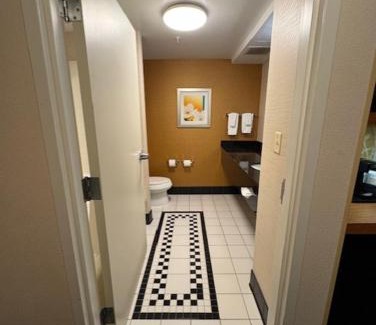 Granville Hotel | Fairfield Inn by Marriott Morgantown