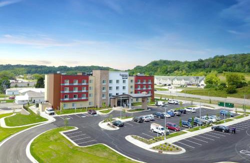 Decorah Hotel | Fairfield Inn & Suites by Marriott Decorah