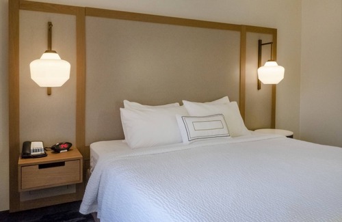 Milnesville Hotel | Fairfield Inn & Suites by Marriott Hazleton