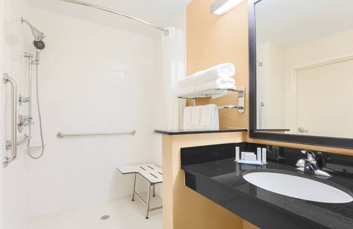 Humble Hotel | Fairfield Inn & Suites Houston Humble
