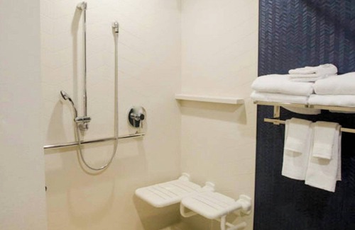 Broomall Hotel | Fairfield Inn & Suites Philadelphia Broomall/Newtown Square
