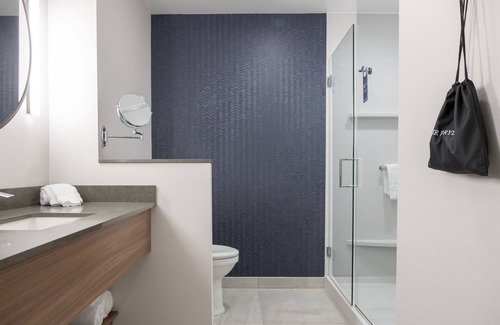 Alviso Hotel | Fairfield Inn & Suites - QN/QN