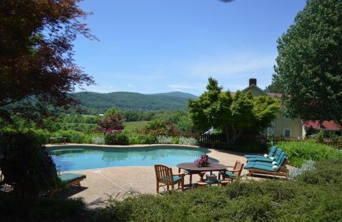 Stanardsville Villa | Fairhill Farm Country Vacation Rentals