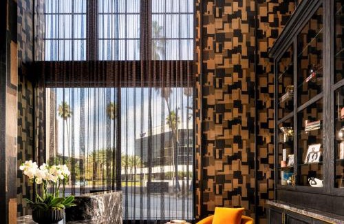Waterfront Hotel | Fairmont Breakers Long Beach