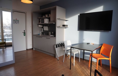 Darmstadt Apartment | Fairn Square Hotel