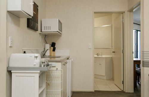Waipahihi Apartment | fairview · Studio 28 Deluxe King Unit