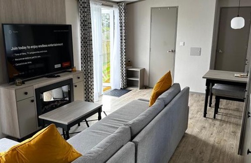 Jedburgh House | Fairway 6 Lilliardsedge Caravan Hire