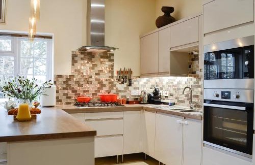 Murthly House | Fairylea Cottage
