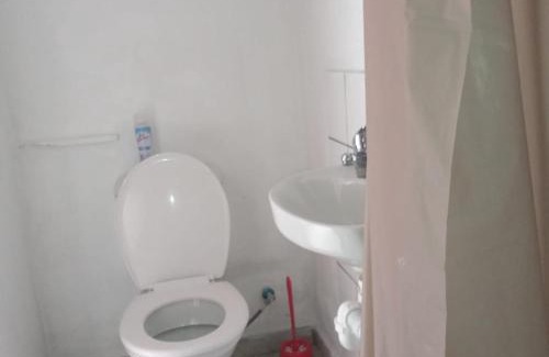 Parow House | Fajomi guest house