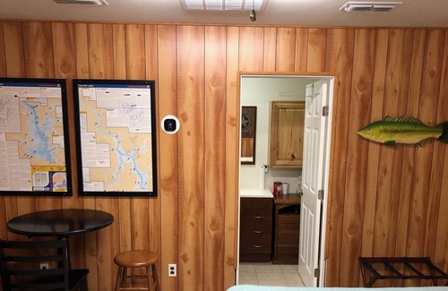 Zapata Cabin | Falcon 2 Cabin - FENCED & GATED to protect your boats & vehicles!