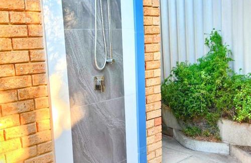 Falcon House | Falcon Bay Family Retreat