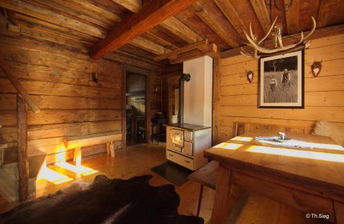 Reichenau Ski Chalet | Falkert-Hütte „Beim Almöhi"