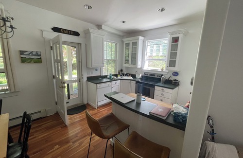 Portland House | Fall escape! Cozy townhouse minutes from downtown Portland on a car free island