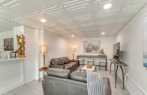 Scotts House | Fall Escape on Lookout Shoals Lake with Game Room!