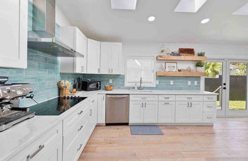 Cocoa Beach Apartment | Fall Flash Sale –15% Off Oceanfront Cocoa Beach Vacation Home | Private Beach, Tiki Bar & Family Fun